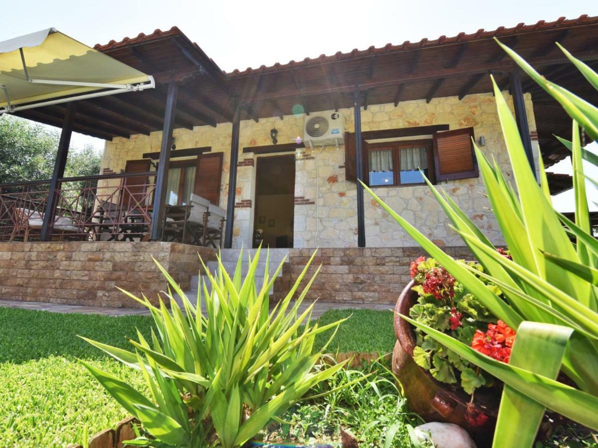 Villa Trifon By Rentalspro Services -Nea Potidea Halkidiki Exterior photo