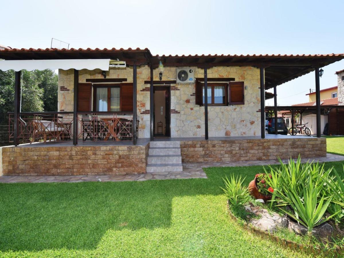 Villa Trifon By Rentalspro Services -Nea Potidea Halkidiki Exterior photo